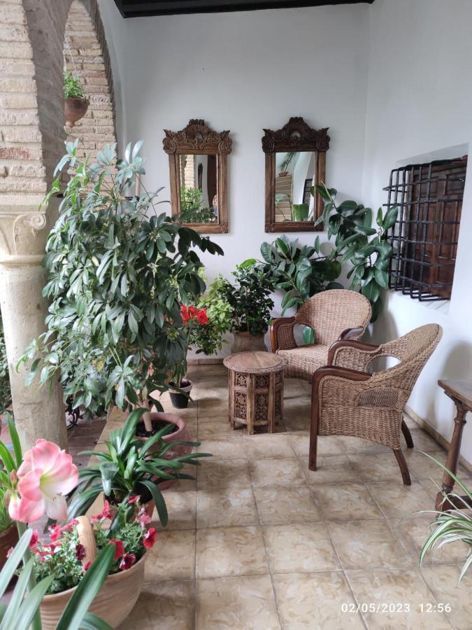 El Patio De Regina Apartment Cordoba Luaran gambar