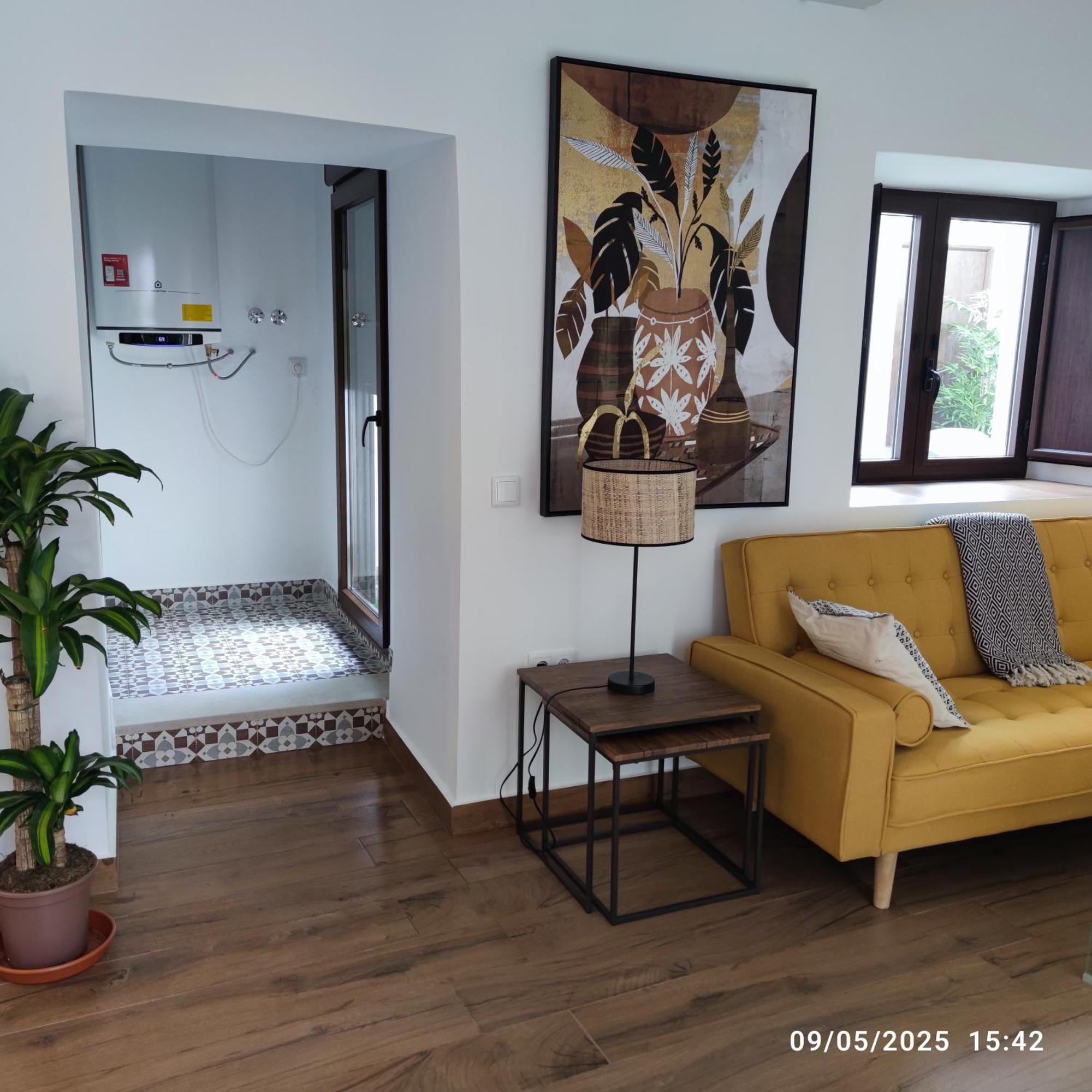 El Patio De Regina Apartment Cordoba Luaran gambar